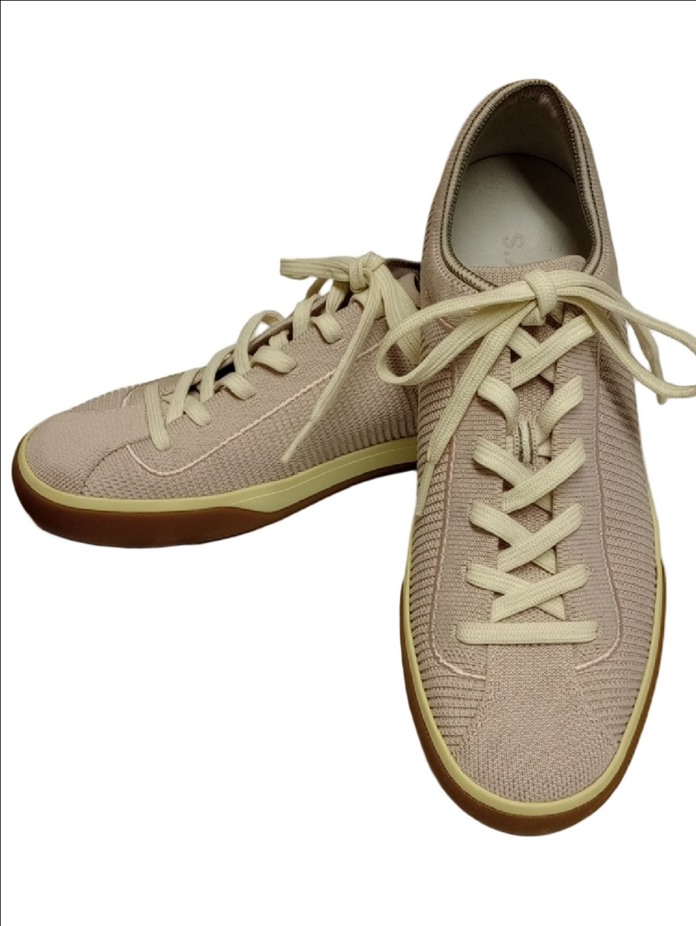 ROTHY'S "THE LACE UP" LIGHT PINK WASHABLE SNEAKERS WITH OFF WHITE SHOE LACES